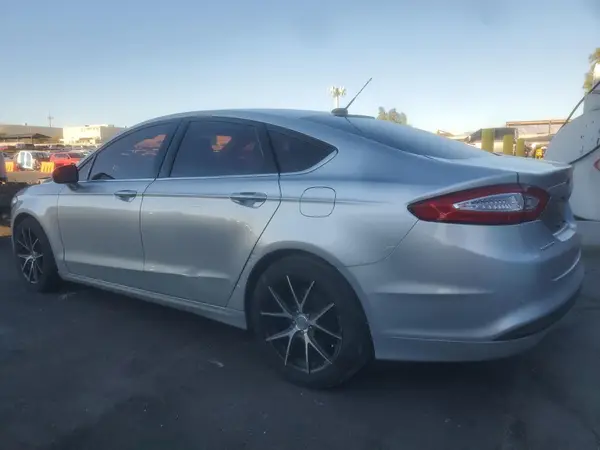 3FA6P0H76GR404749 2016 FORD FUSION - Image 2