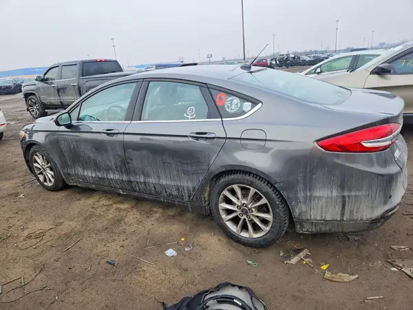 3FA6P0H76HR109359 2017 FORD FUSION - Image 2