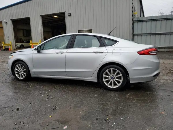 3FA6P0H76HR110995 2017 FORD FUSION - Image 2