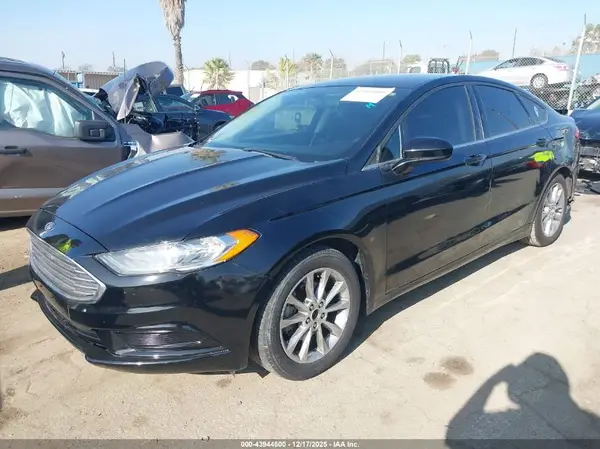 3FA6P0H76HR131037 2017 FORD FUSION - Image 2