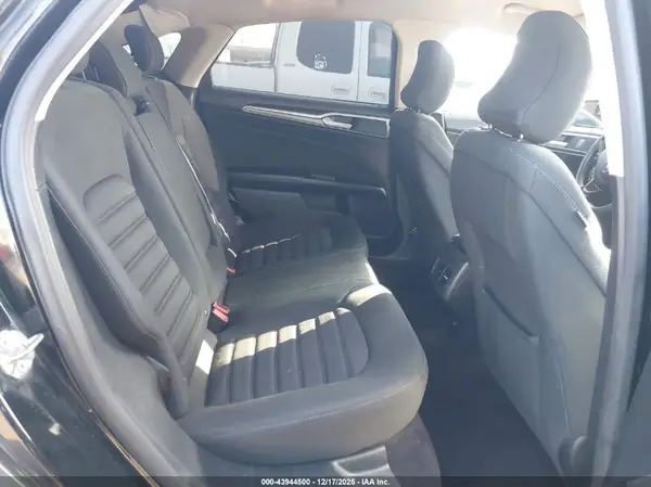 3FA6P0H76HR131037 2017 FORD FUSION - Image 8