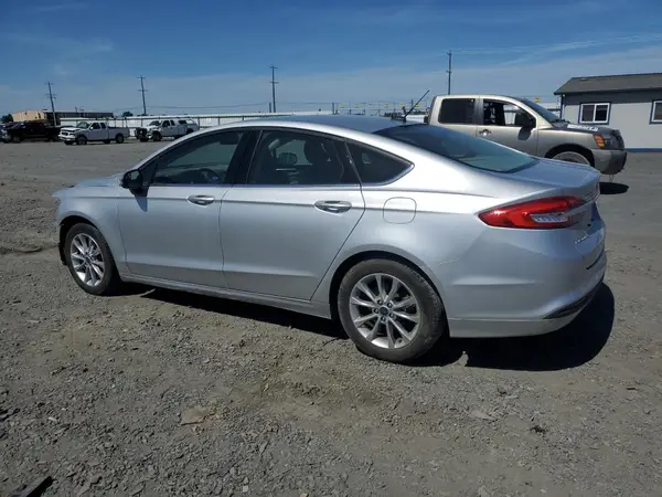 3FA6P0H76HR131135 2017 FORD FUSION - Image 2