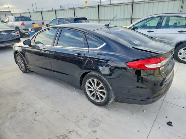 3FA6P0H76HR150204 2017 FORD FUSION - Image 2