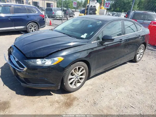 3FA6P0H76HR154057 2017 FORD FUSION - Image 2