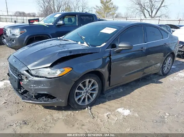 3FA6P0H76HR155497 2017 FORD FUSION - Image 2