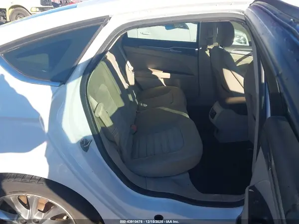 3FA6P0H76HR179315 2017 FORD FUSION - Image 8