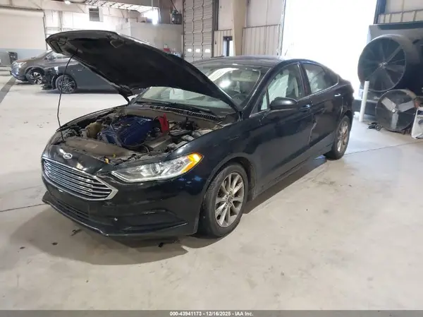 3FA6P0H76HR198298 2017 FORD FUSION - Image 2