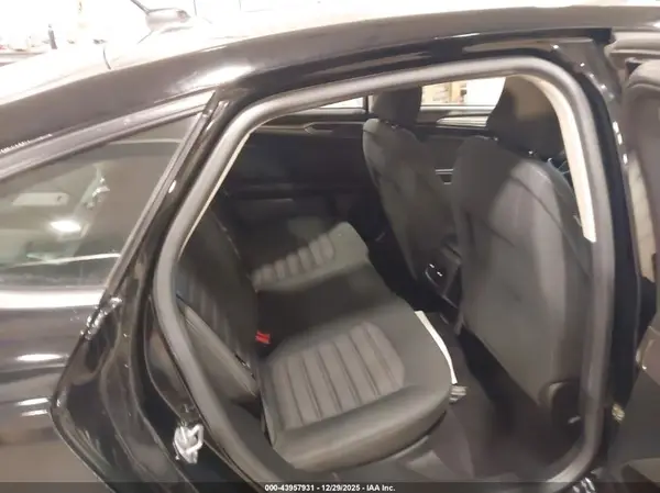 3FA6P0H76HR207033 2017 FORD FUSION - Image 8