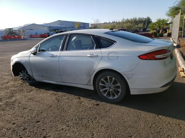 3FA6P0H76HR229517 2017 FORD FUSION - Image 2