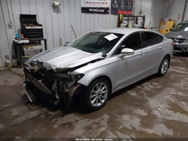 3FA6P0H76HR230568 2017 FORD FUSION - Image 2