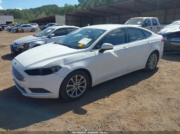 3FA6P0H76HR270598 2017 FORD FUSION - Image 2