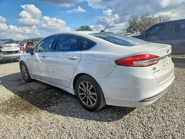 3FA6P0H76HR318293 2017 FORD FUSION - Image 2