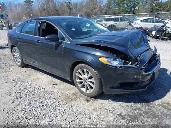 3FA6P0H76HR320190 2017 FORD FUSION - Image 1