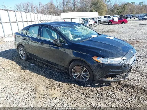 3FA6P0H76HR370247 2017 FORD FUSION - Image 1
