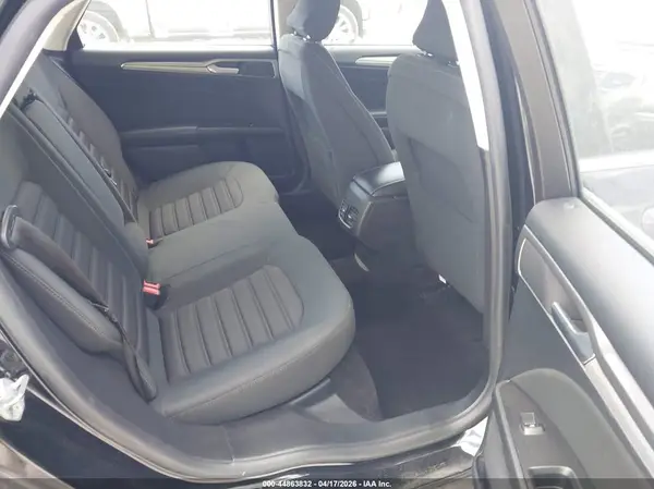 3FA6P0H76HR395682 2017 FORD FUSION - Image 8