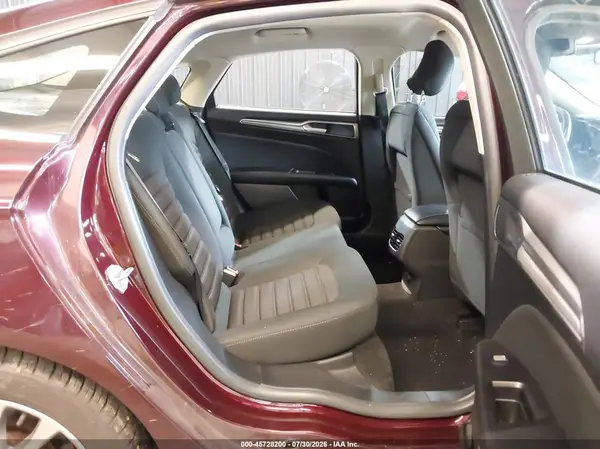3FA6P0H76HR401142 2017 FORD FUSION - Image 8