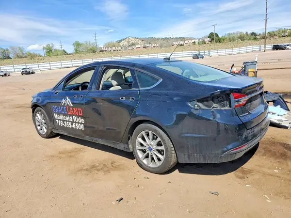 3FA6P0H76HR401805 2017 FORD FUSION - Image 2