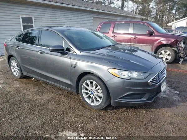 3FA6P0H76HR404316 2017 FORD FUSION - Image 1