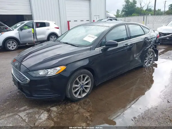 3FA6P0H76HR411556 2017 FORD FUSION - Image 2