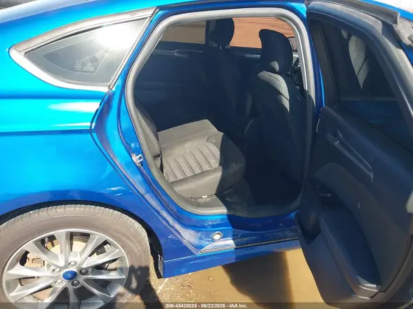 3FA6P0H76HR412528 2017 FORD FUSION - Image 8