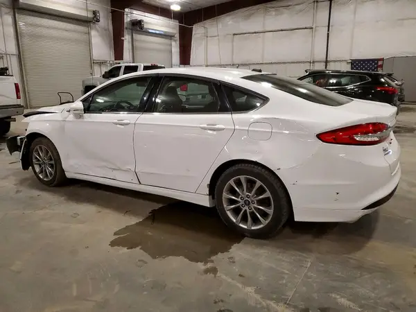 3FA6P0H76HR413646 2017 FORD FUSION - Image 2