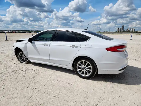 3FA6P0H76HR413999 2017 FORD FUSION - Image 2