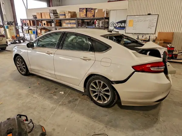 3FA6P0H76HR416868 2017 FORD FUSION - Image 2