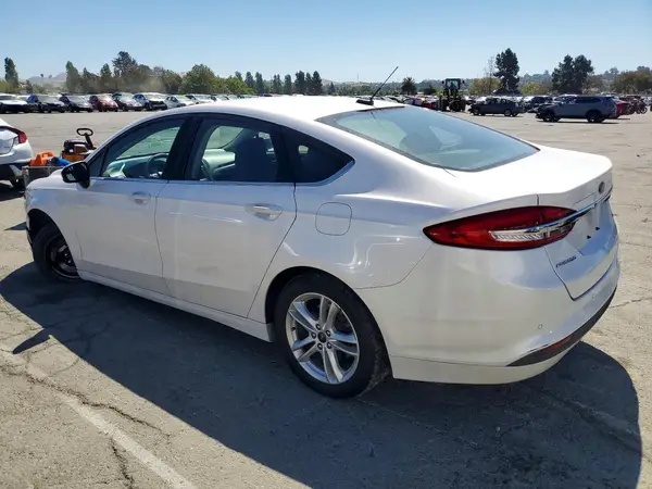 3FA6P0H76JR117581 2018 FORD FUSION - Image 2