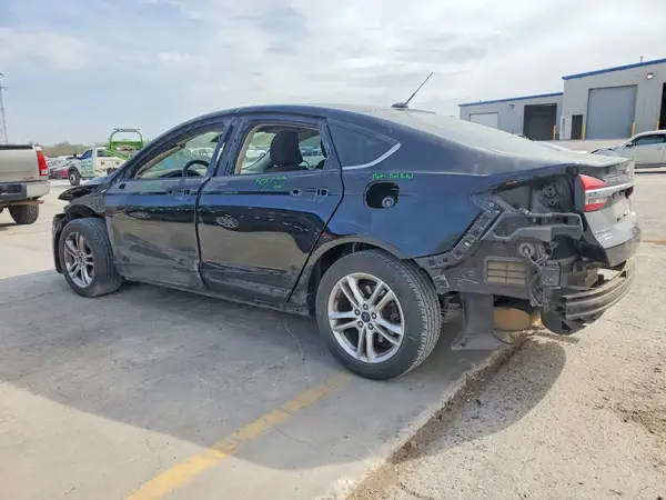 3FA6P0H76JR125082 2018 FORD FUSION - Image 2