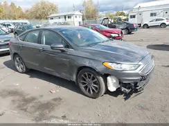 3FA6P0H76JR275886 2018 FORD FUSION