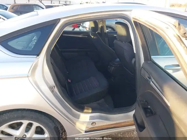 3FA6P0H77GR117159 2016 FORD FUSION - Image 8