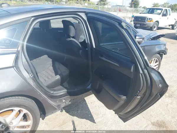 3FA6P0H77GR140666 2016 FORD FUSION - Image 8