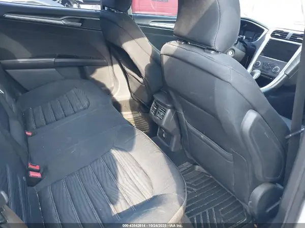 3FA6P0H77GR184103 2016 FORD FUSION - Image 8