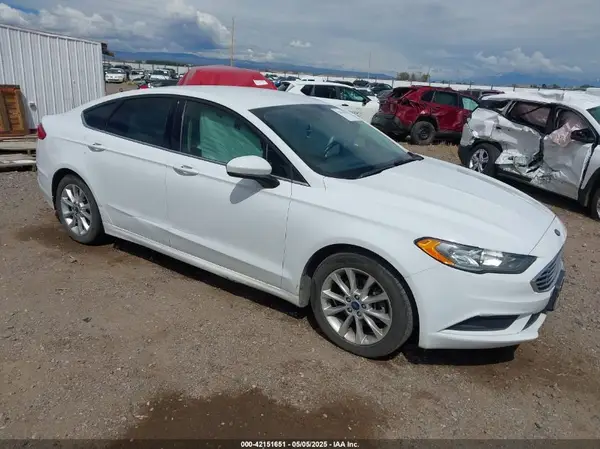 3FA6P0H77HR112562 2017 FORD FUSION - Image 1