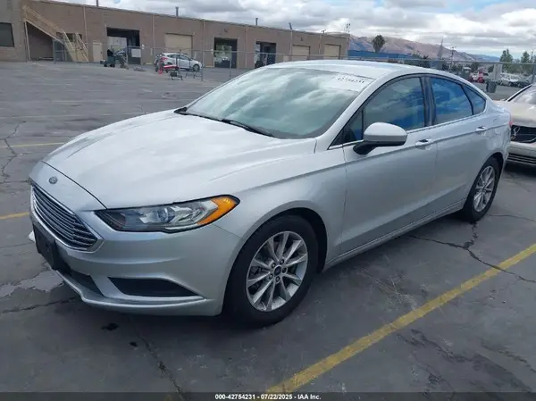 3FA6P0H77HR150017 2017 FORD FUSION - Image 2