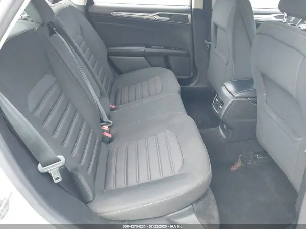 3FA6P0H77HR150017 2017 FORD FUSION - Image 8