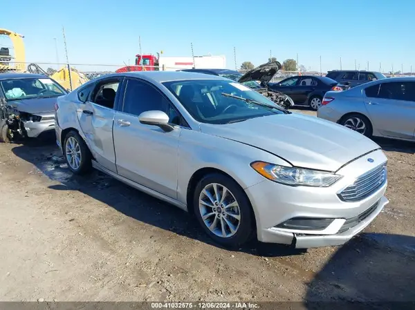 3FA6P0H77HR164645 2017 FORD FUSION - Image 1