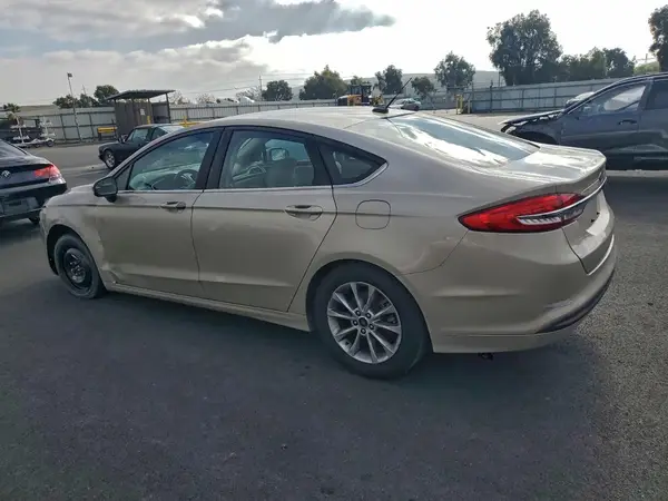 3FA6P0H77HR180036 2017 FORD FUSION - Image 2