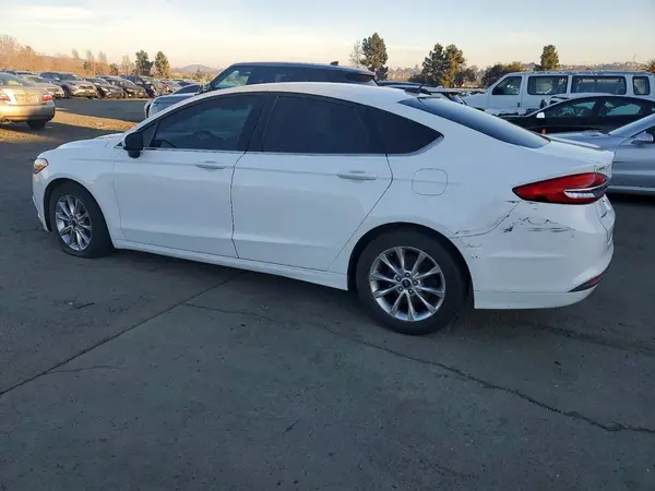 3FA6P0H77HR180635 2017 FORD FUSION - Image 2