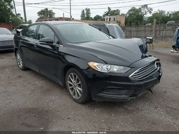 3FA6P0H77HR194499 2017 FORD FUSION - Image 1