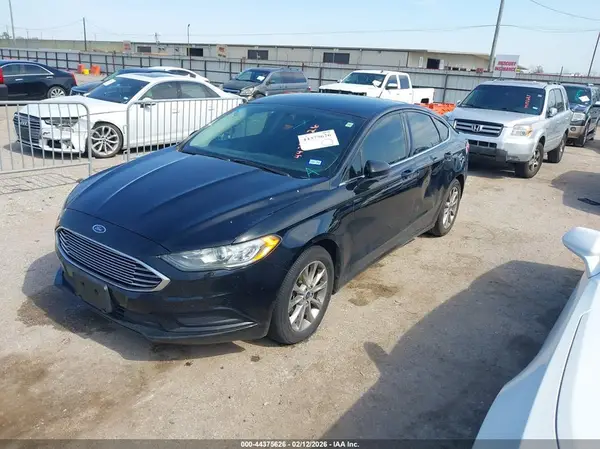 3FA6P0H77HR194843 2017 FORD FUSION - Image 2