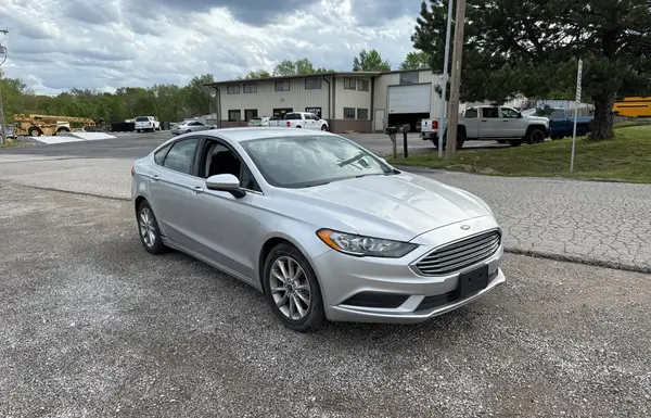 3FA6P0H77HR202200 2017 FORD FUSION - Image 1