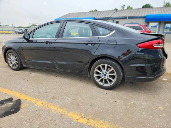 3FA6P0H77HR214945 2017 FORD FUSION - Image 2