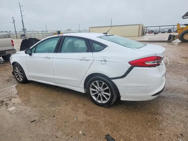 3FA6P0H77HR217764 2017 FORD FUSION - Image 2