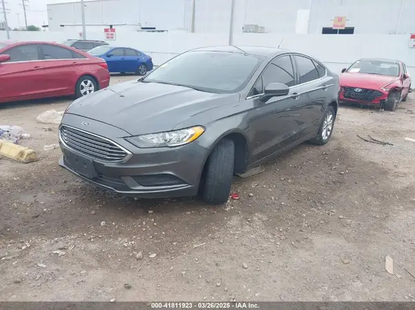 3FA6P0H77HR237562 2017 FORD FUSION - Image 2