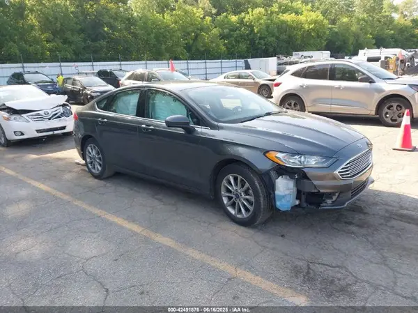 3FA6P0H77HR339153 2017 FORD FUSION - Image 1