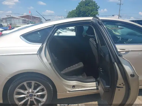 3FA6P0H77HR344000 2017 FORD FUSION - Image 8