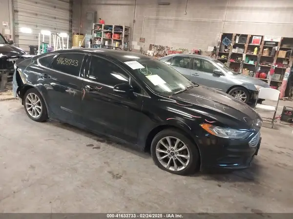3FA6P0H77HR383086 2017 FORD FUSION - Image 1