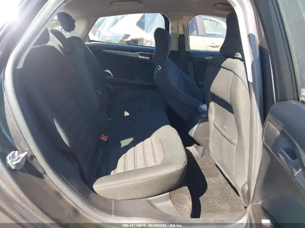 3FA6P0H77HR411422 2017 FORD FUSION - Image 8