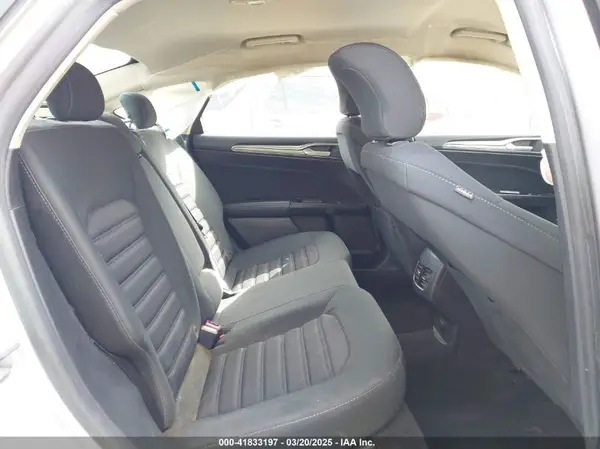 3FA6P0H77HR415776 2017 FORD FUSION - Image 8